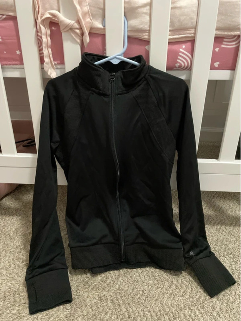 Boys champion jacket - size M (7-8)